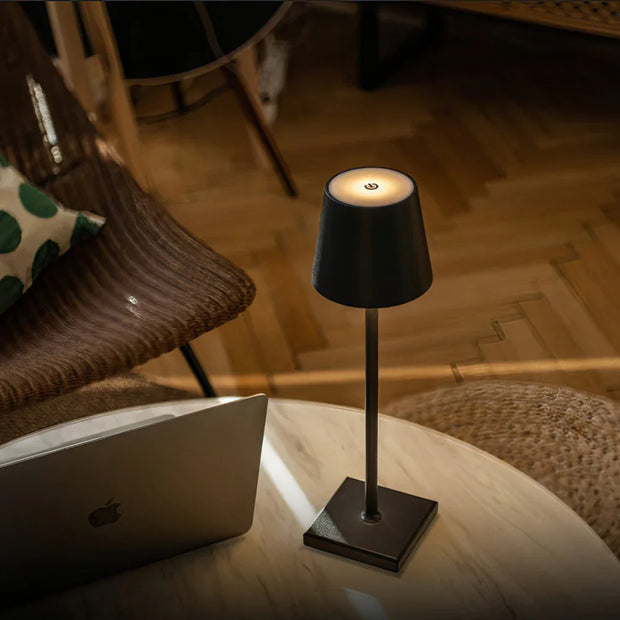 Vinda™ | Warmes Licht, Kabelloser Komfort