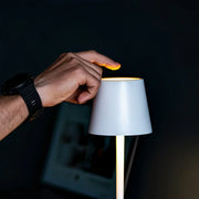 Vinda™ | Warmes Licht, Kabelloser Komfort