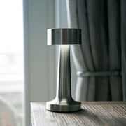 Lucen™ | Drahtlose LED-Tischlampe mit Dimmerfunktion