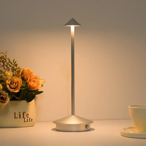 Lixora™ | Kompakte Touchlampe mit Klasse